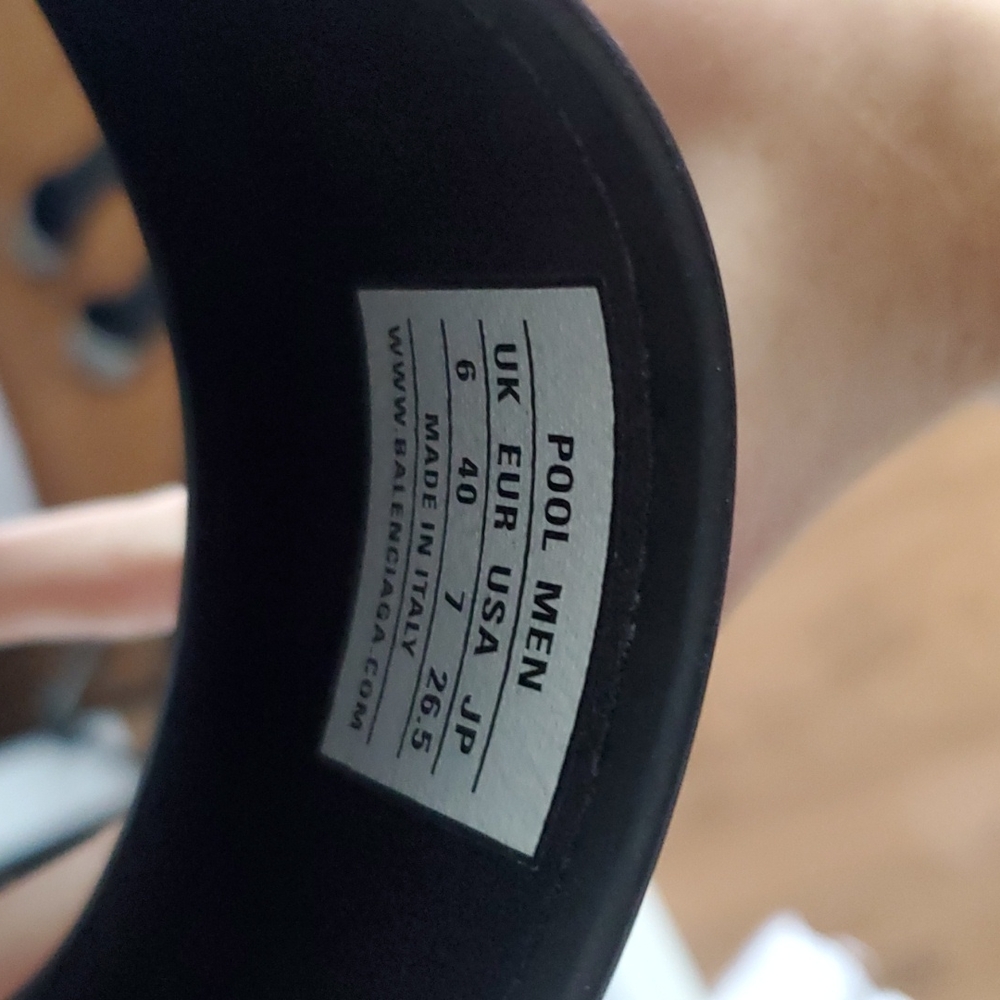 Balenciaga Pool Slides - Picture 4 of 4